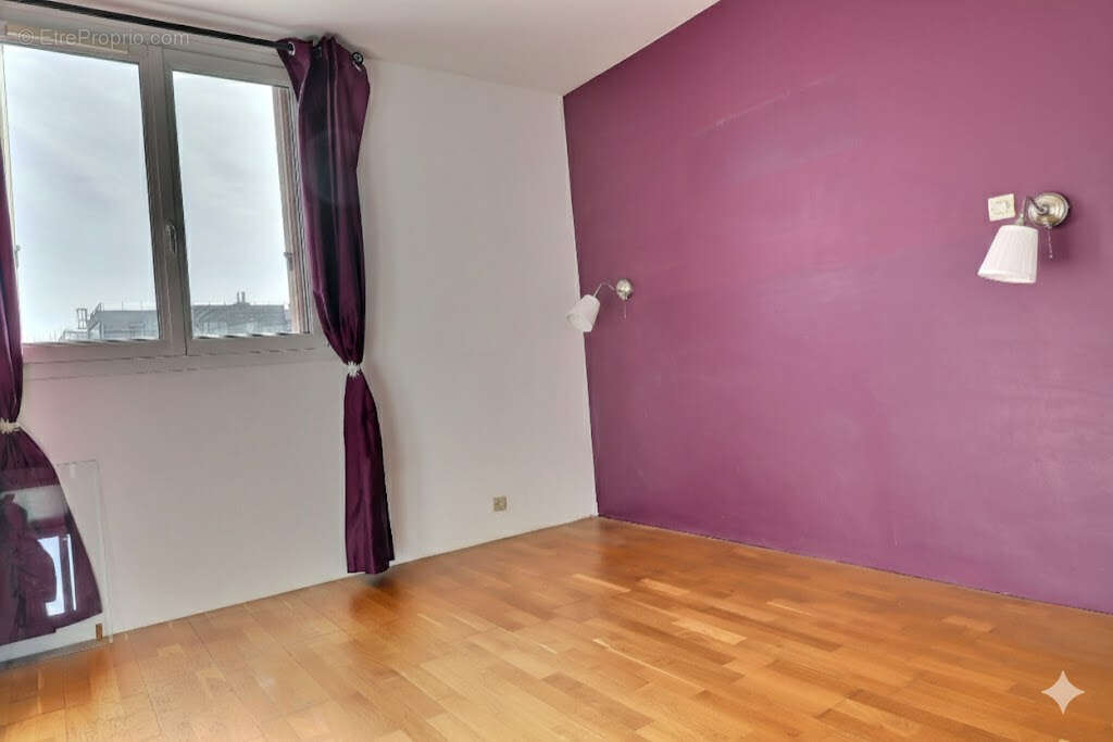 Appartement à COLOMBES