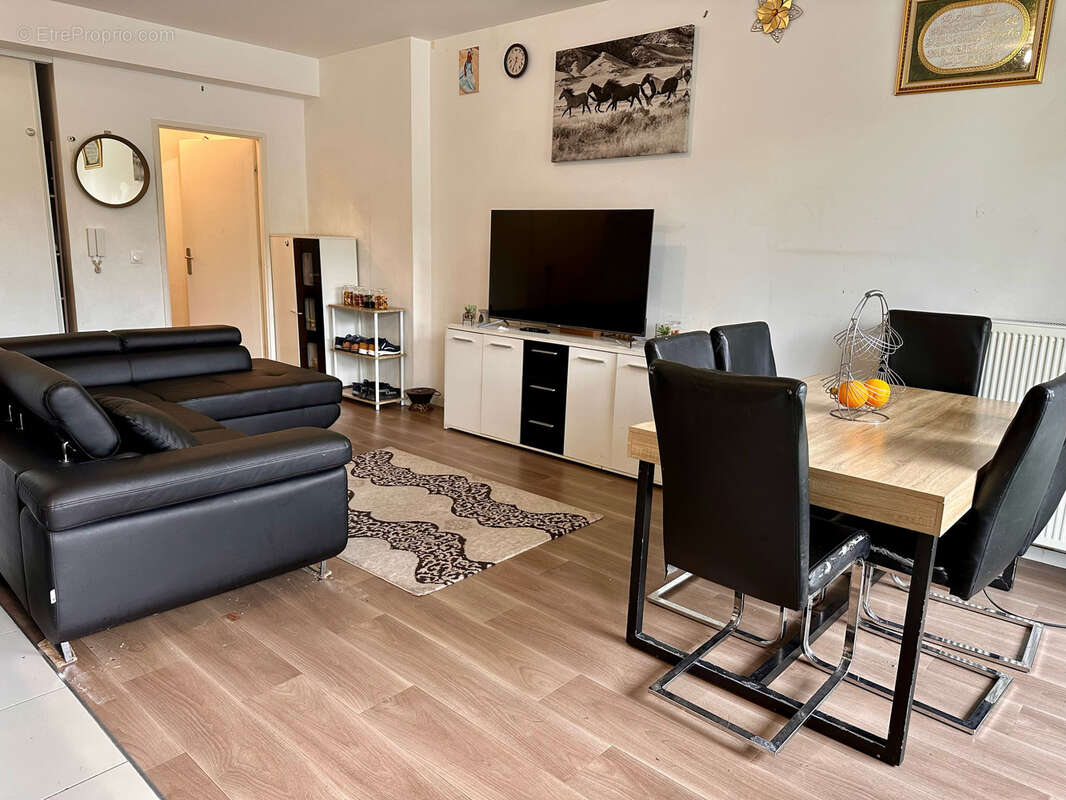 Appartement à BONNEUIL-SUR-MARNE