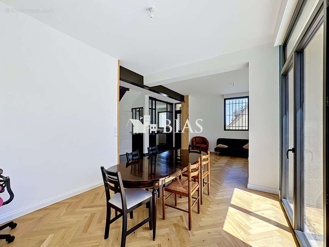 Maison 138 m² à Bourg-Achard  - photo 5