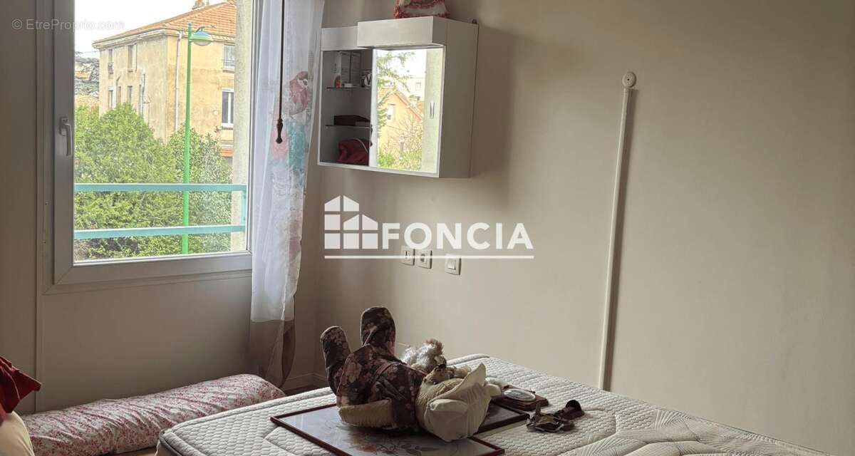 Appartement à LIVRON-SUR-DROME