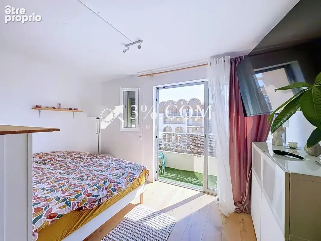 GRUISSAN RIVE DROITE   Élégant appartement rénové avec balco - photo 4