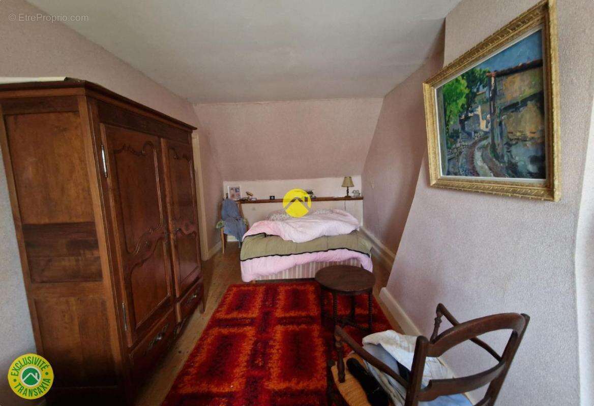 Maison à LA GUERCHE-SUR-L&#039;AUBOIS