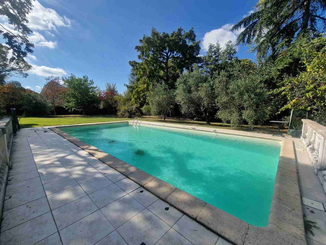 Maison à VILLENAVE-D&#039;ORNON