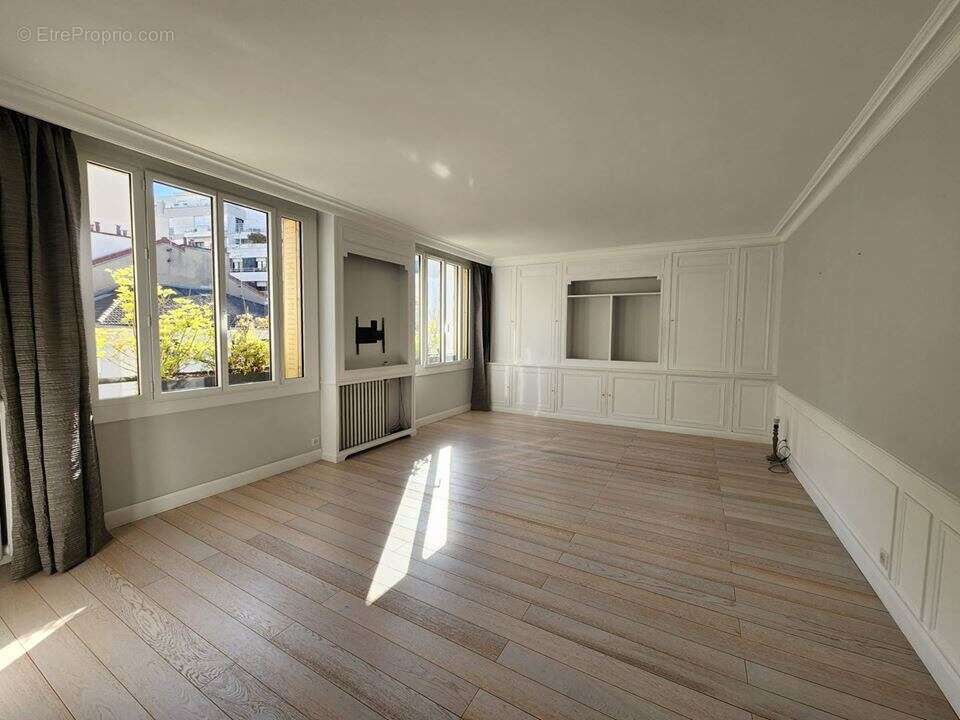 Appartement à BOULOGNE-BILLANCOURT