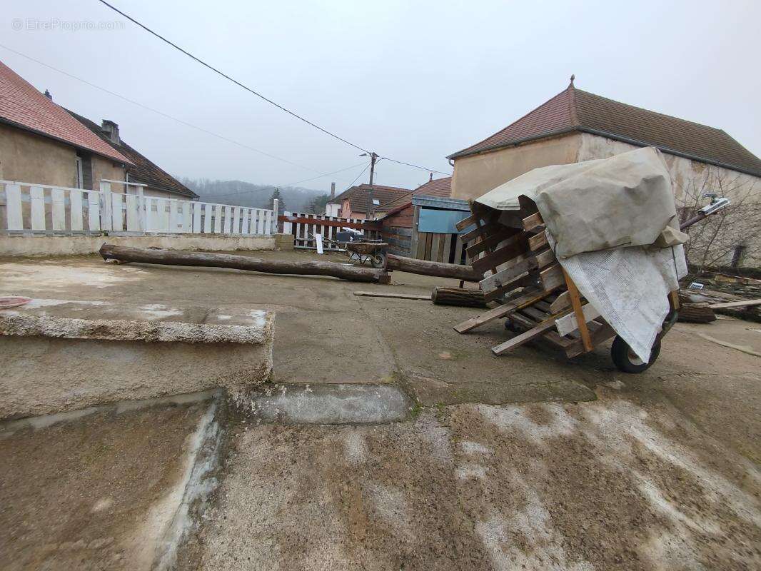 Autre à CHAUX-LES-PORT