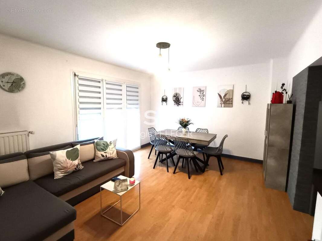 Appartement 144 m² à Fesches-Le-Chatel  - photo 3