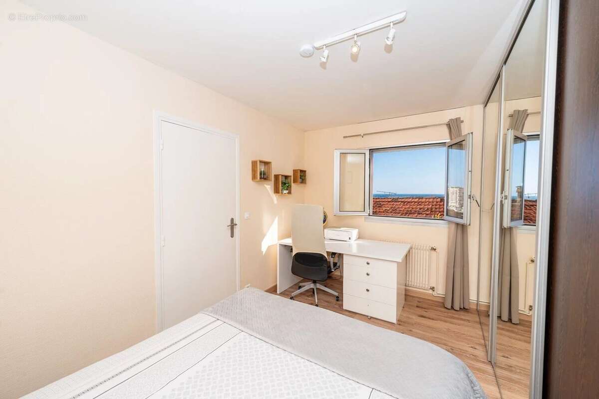 Appartement à CAP-D'AIL