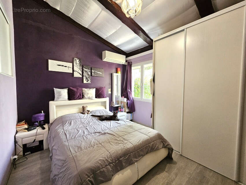 À vendre en exclusivité - Maison lumineuse 3P + 2 pièces avec terrasses, jardin, vue dégagée sur Drap et stationnement - photo 3