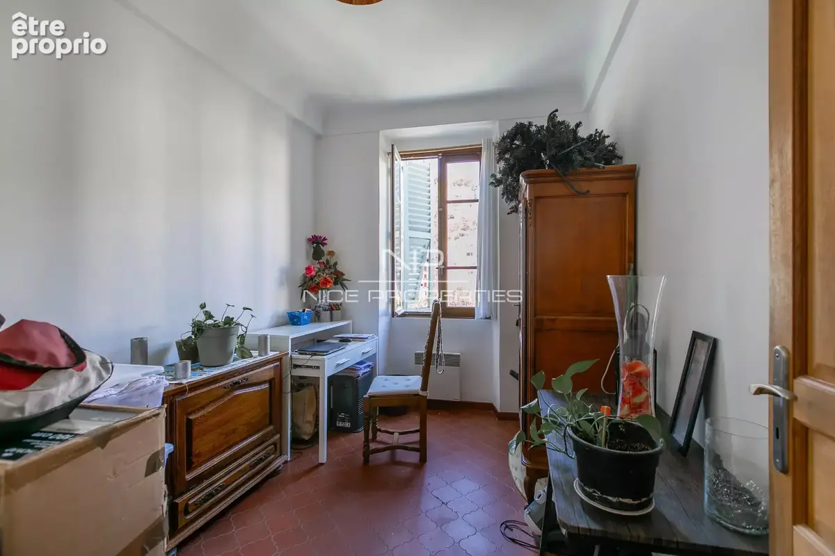 Nice Madeleine, appartement de 4 pièces à moderniser dans jolie maison niçoise - photo 9