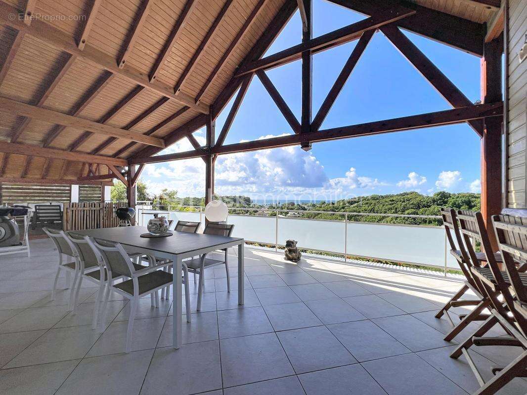 Ensemble immobilier villa et ses deux locatifs vue mer - photo 4