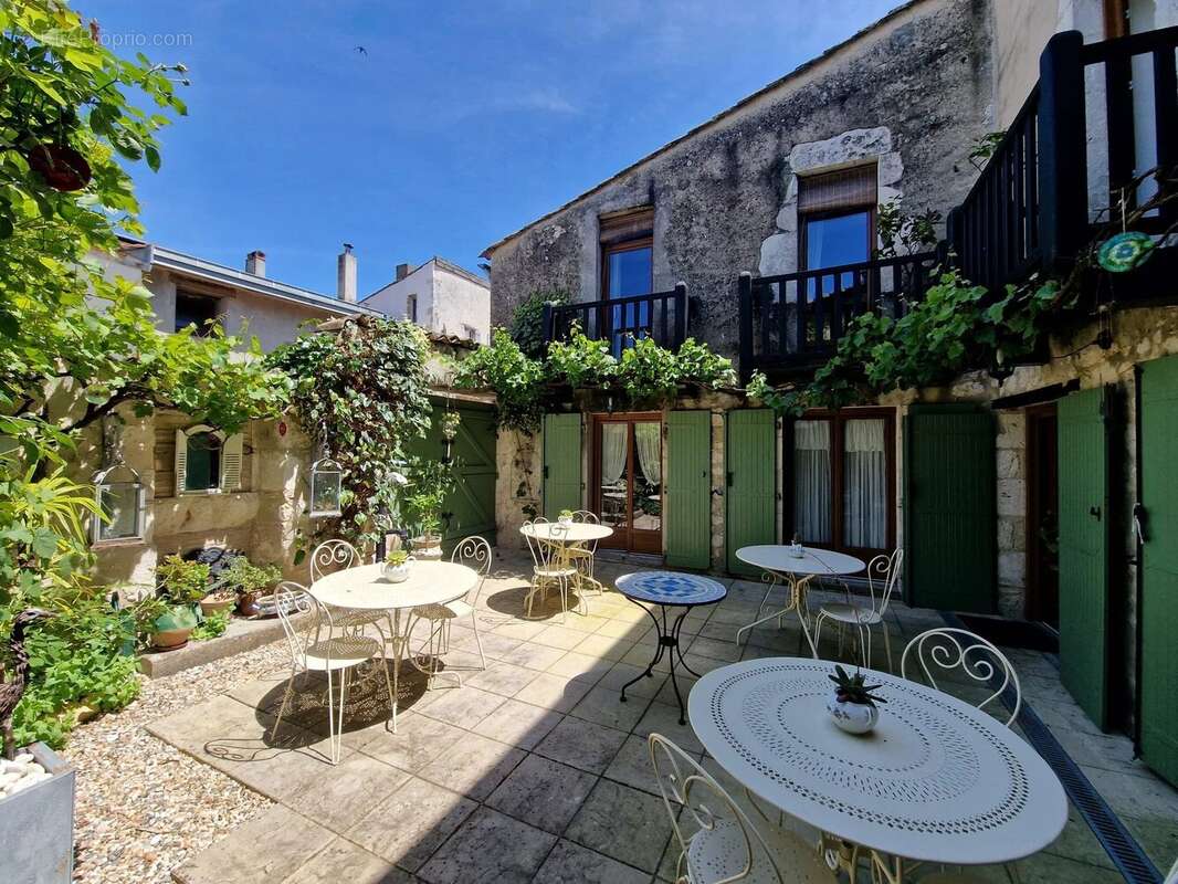 Appartement à EYMET