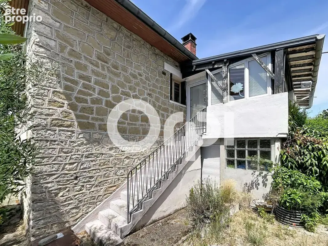 Maison en pierres a renover secteur ouest - photo 10