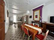 Maison à MONTOULIERS