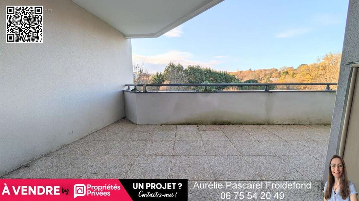 BRIVE Secteur Hopital Apt T3 de 64m² rénové + TERRASSE de 22m², GARAGE et parking dans Résidence récente avec PISCINE - 185000 E - photo 2