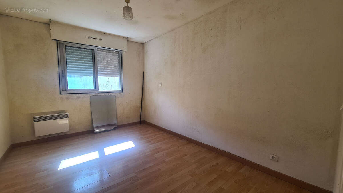 Sète, appartement T3 DE 73 M², Terrasse, cellier, Possibilité d'achat d'un garage en supplément. - photo 8