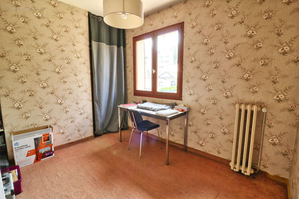 Maison Antony 10 pièce(s) - 5 chambres - 2 bureaux + dépendance - DPE C - photo 10