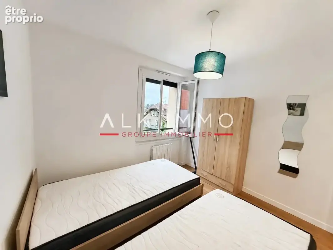 À vendre   T2 meublé   Secteur Château Rouge - photo 2