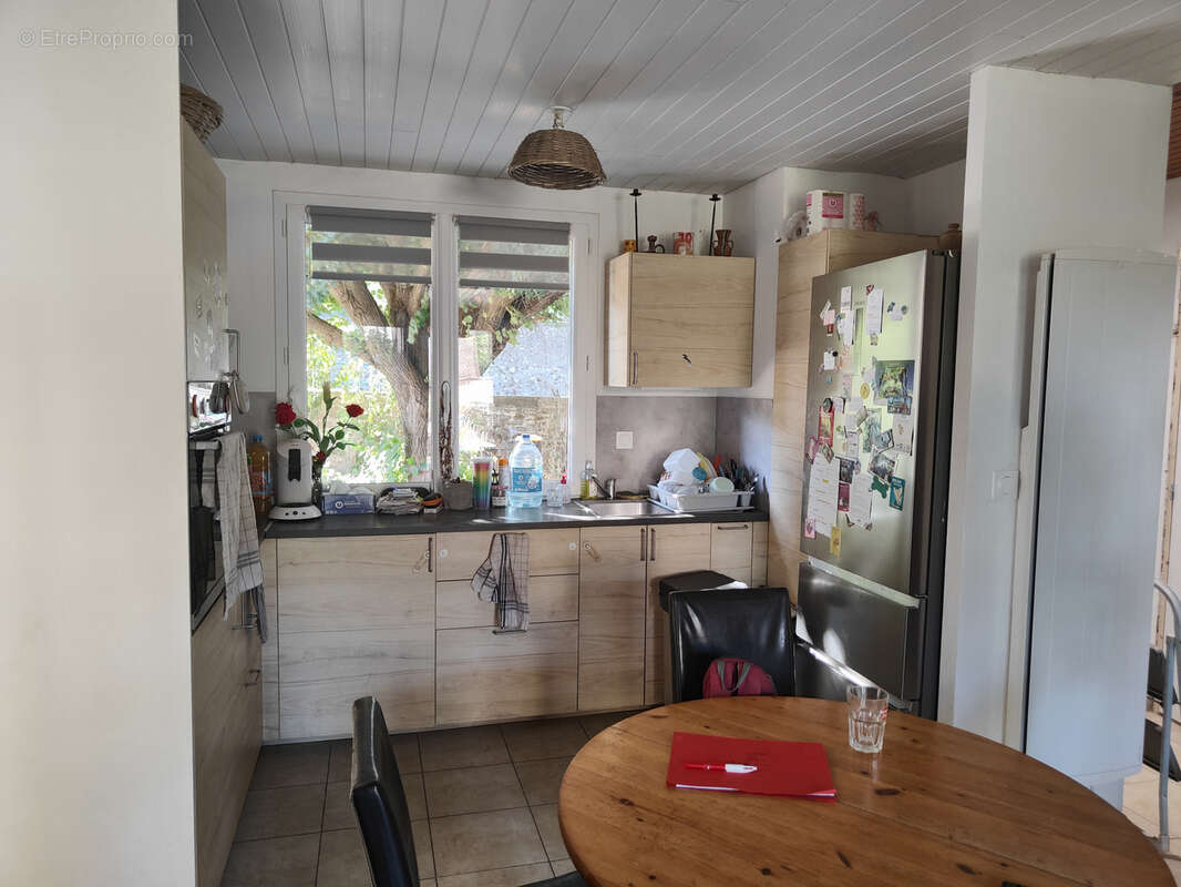 Maison de plain-pied de 76,22 m2 et un mazet - photo 3