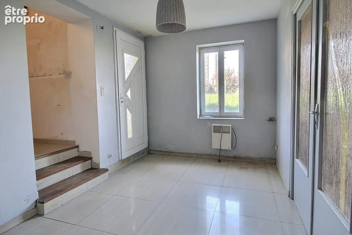SAVIGNY S/ GROSNE Maison  6 pièce(s) 150 m2 - photo 4