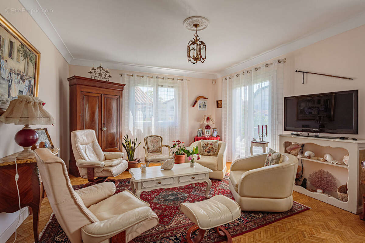 Appartement à CIBOURE