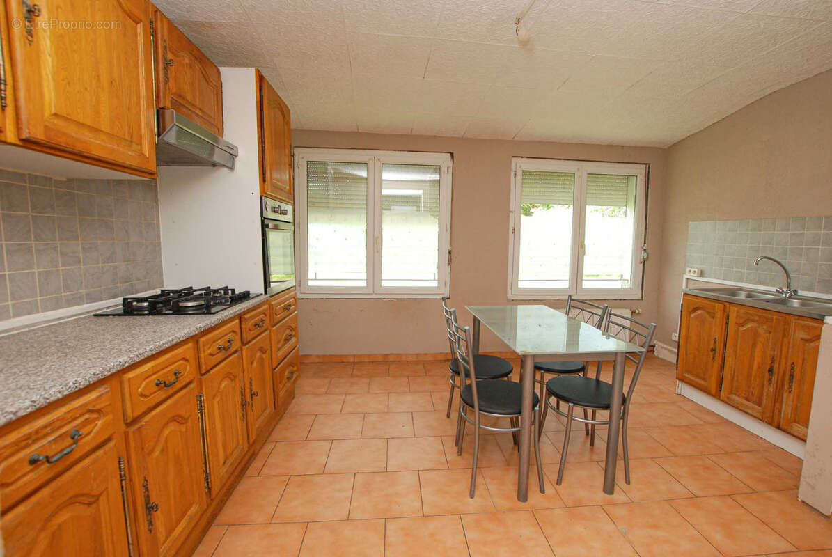 Maison à VIEUX-RENG