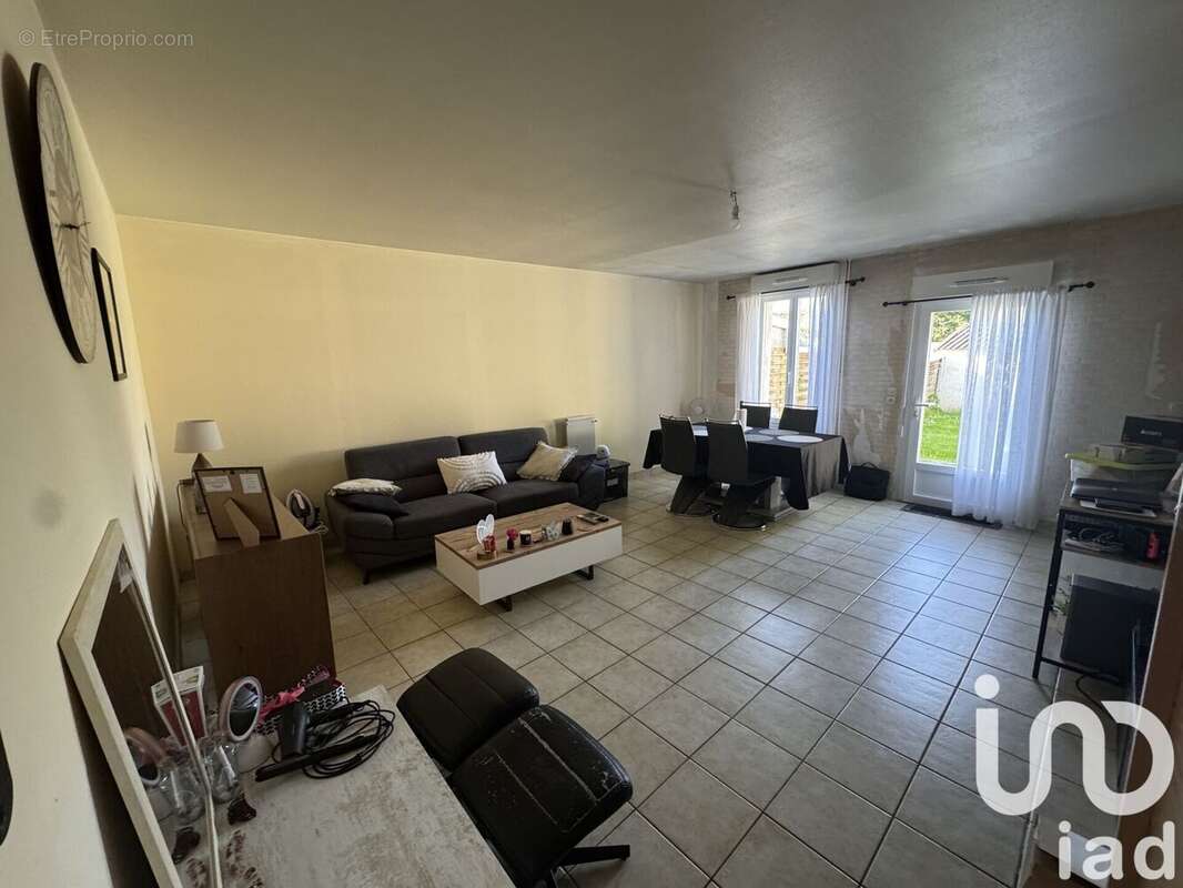 Photo 3 - Maison à ROMILLY-SUR-SEINE