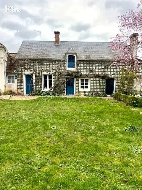 Une demeure authentique au charme intemporel, entre nature et histoire - photo 3