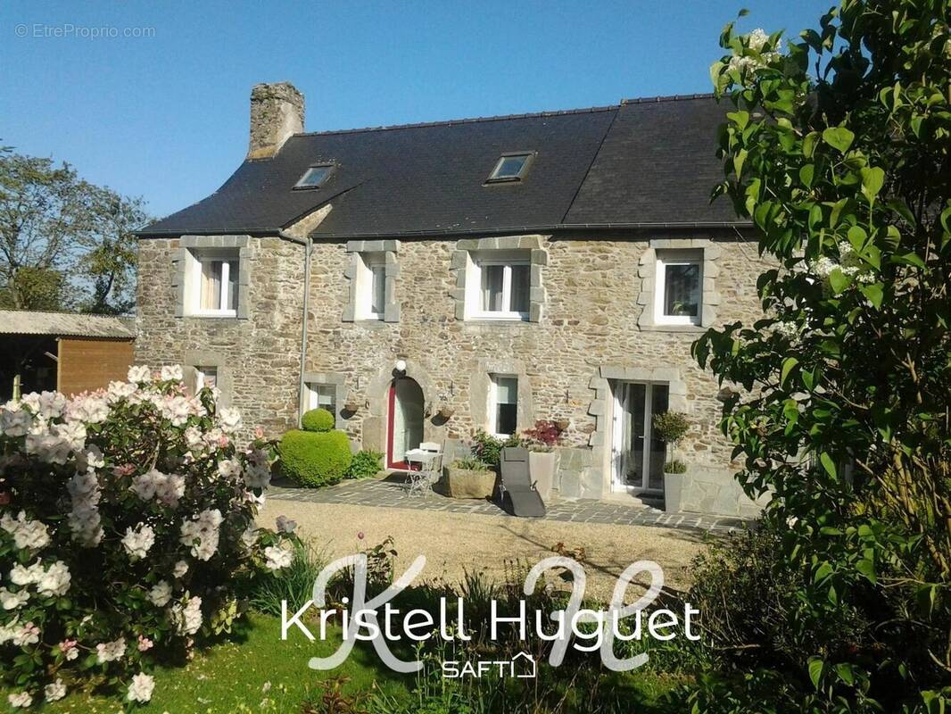 Photo 1 - Maison à LANDIVISIAU