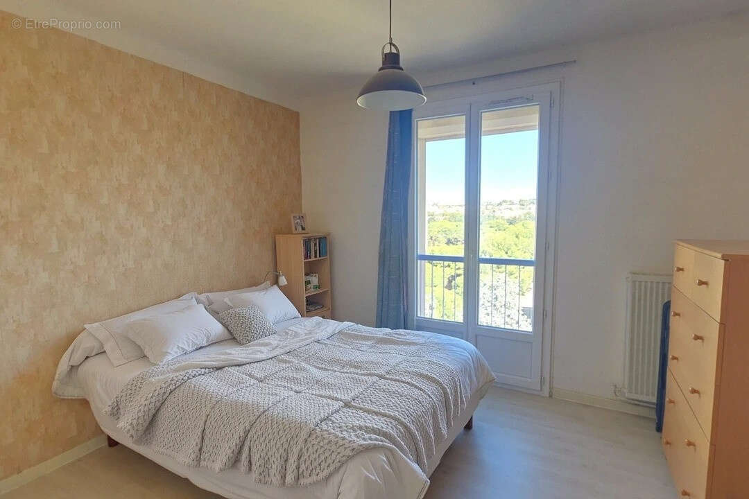 Appartement à PORT-DE-BOUC