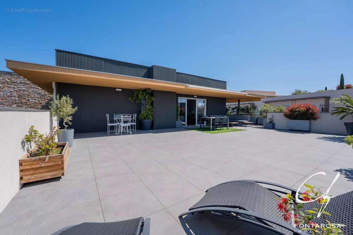 Appartement à FREJUS