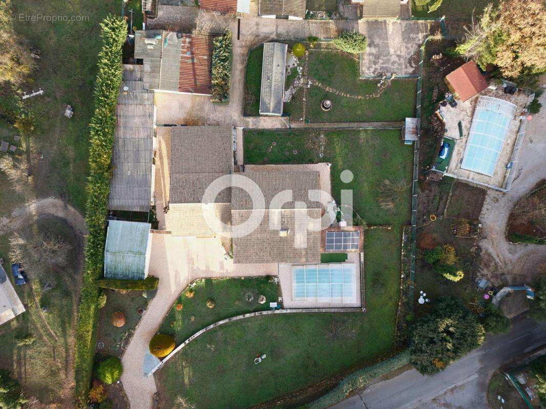 Maison à MONTAUROUX