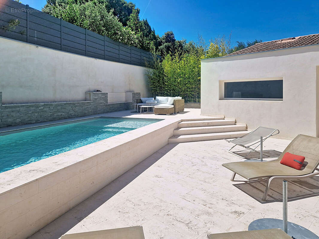 Maison à VILLENEUVE-LES-AVIGNON