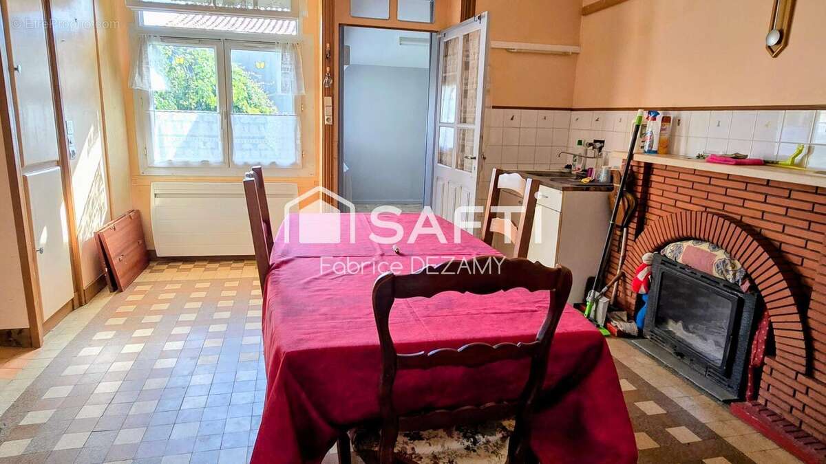 Maison 160 m² à Moutiers-Sur-Le-Lay  - photo 2