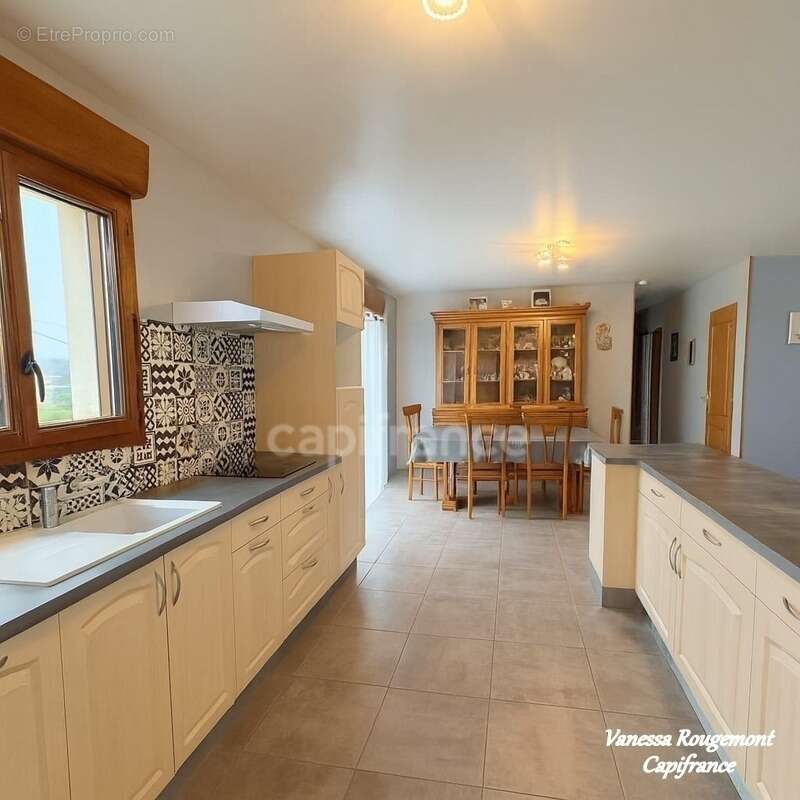 Maison à SAINT-MAURICE-LE-VIEIL