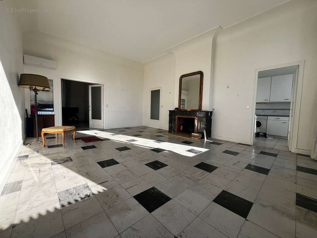 Appartement à NIMES