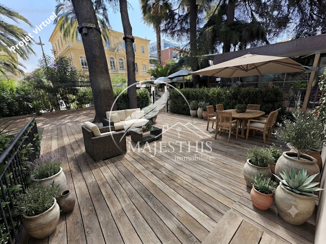 Appartement à HYERES