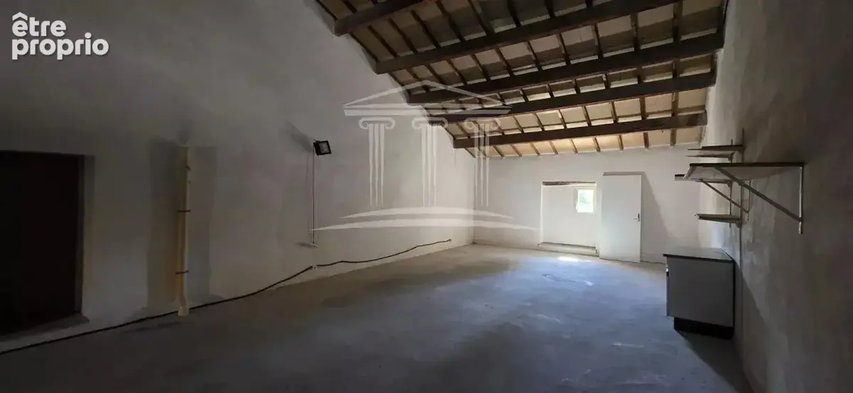 Appartement 209 m² à Sorgues  - photo 2