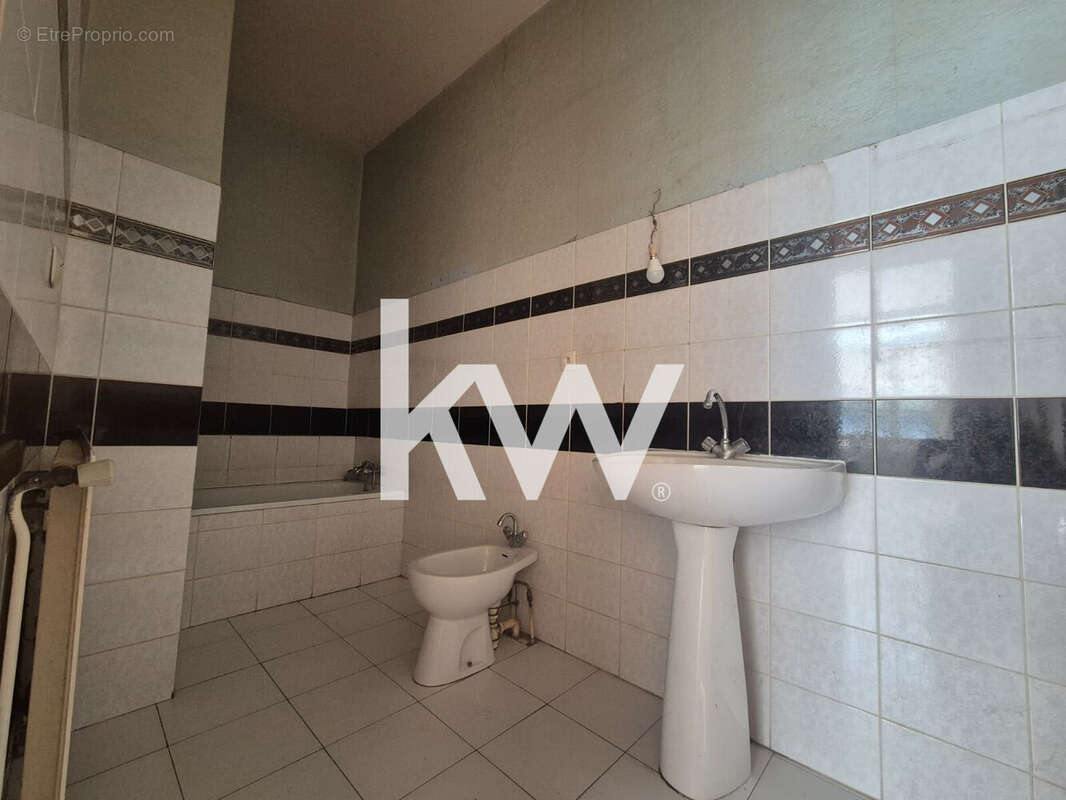 Appartement 116 m² à Saint-Etienne  - photo 6