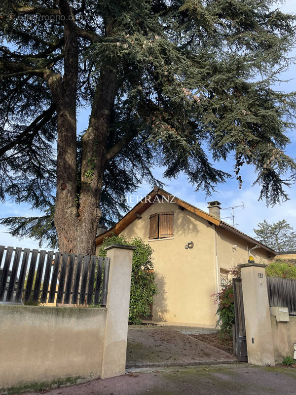 Maison à CASTILLON-LA-BATAILLE