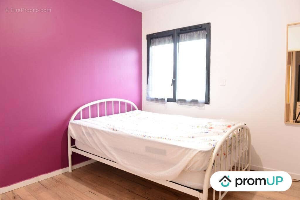 Maison à SAINT-MARTIAL-D&#039;ARTENSET