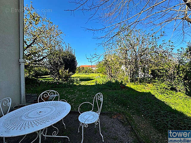 Maison à VILLATE