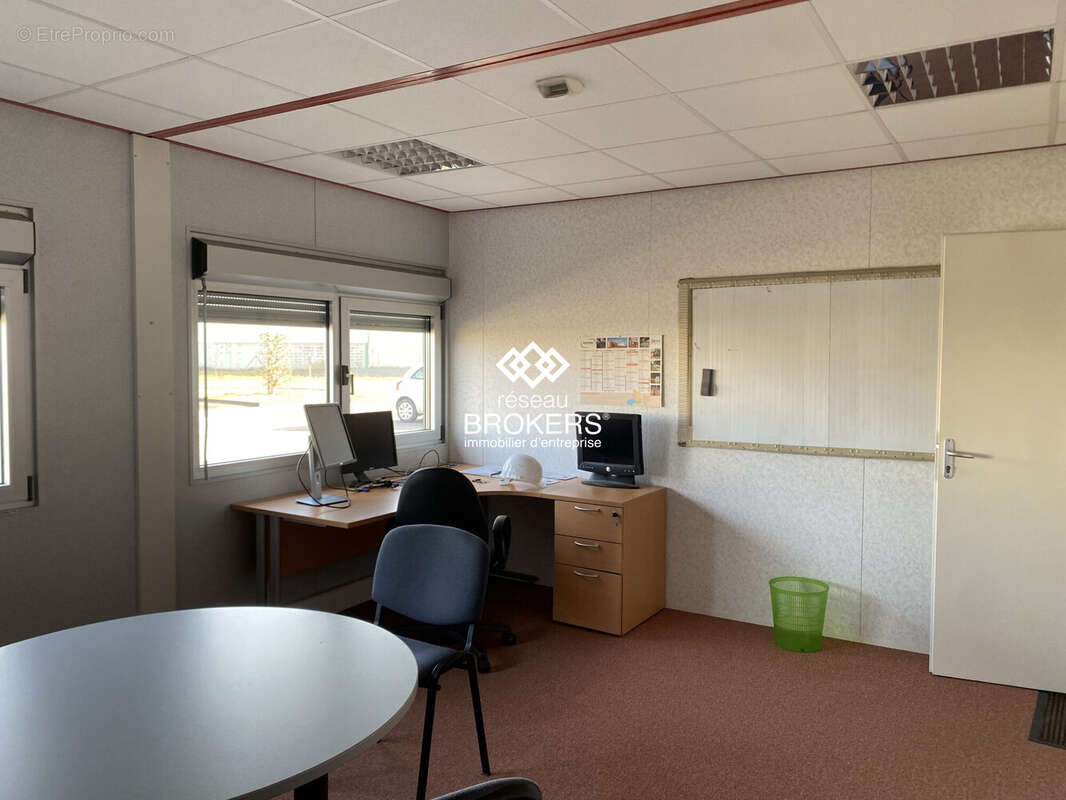 Commerce à VARENNES-SUR-ALLIER