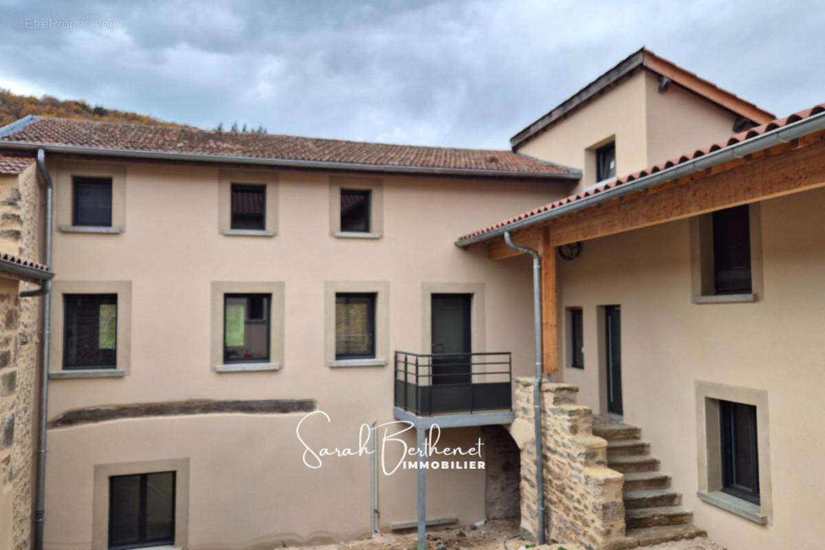 Appartement à VAUGNERAY