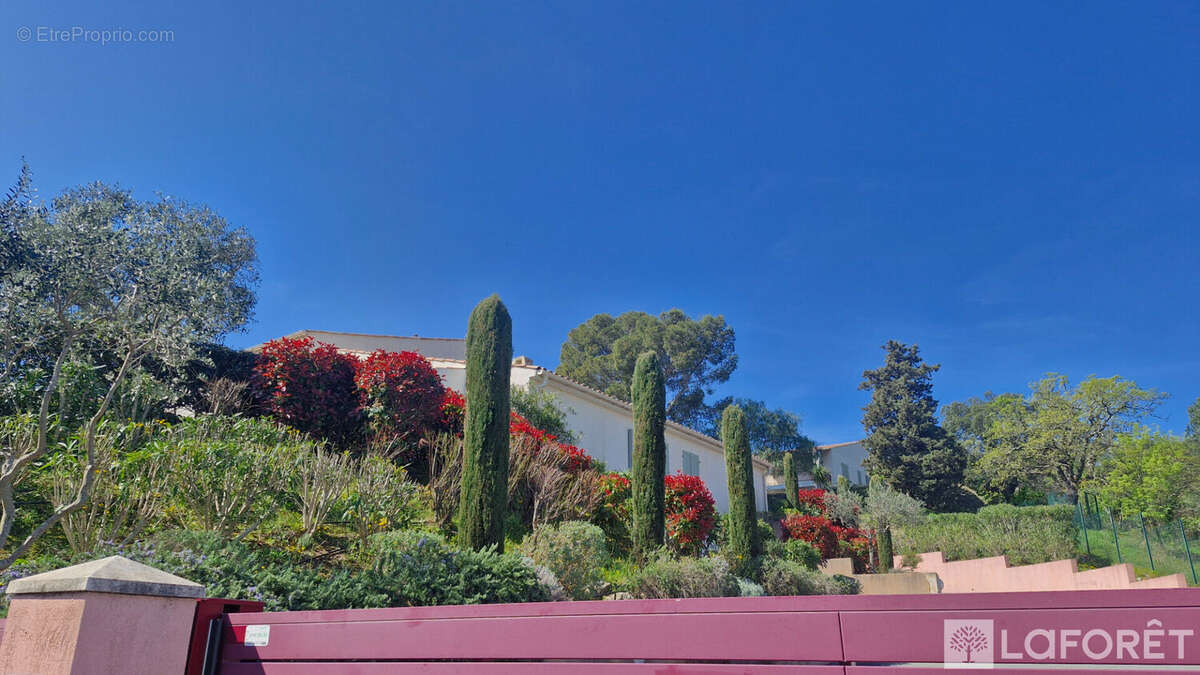 Appartement à FREJUS