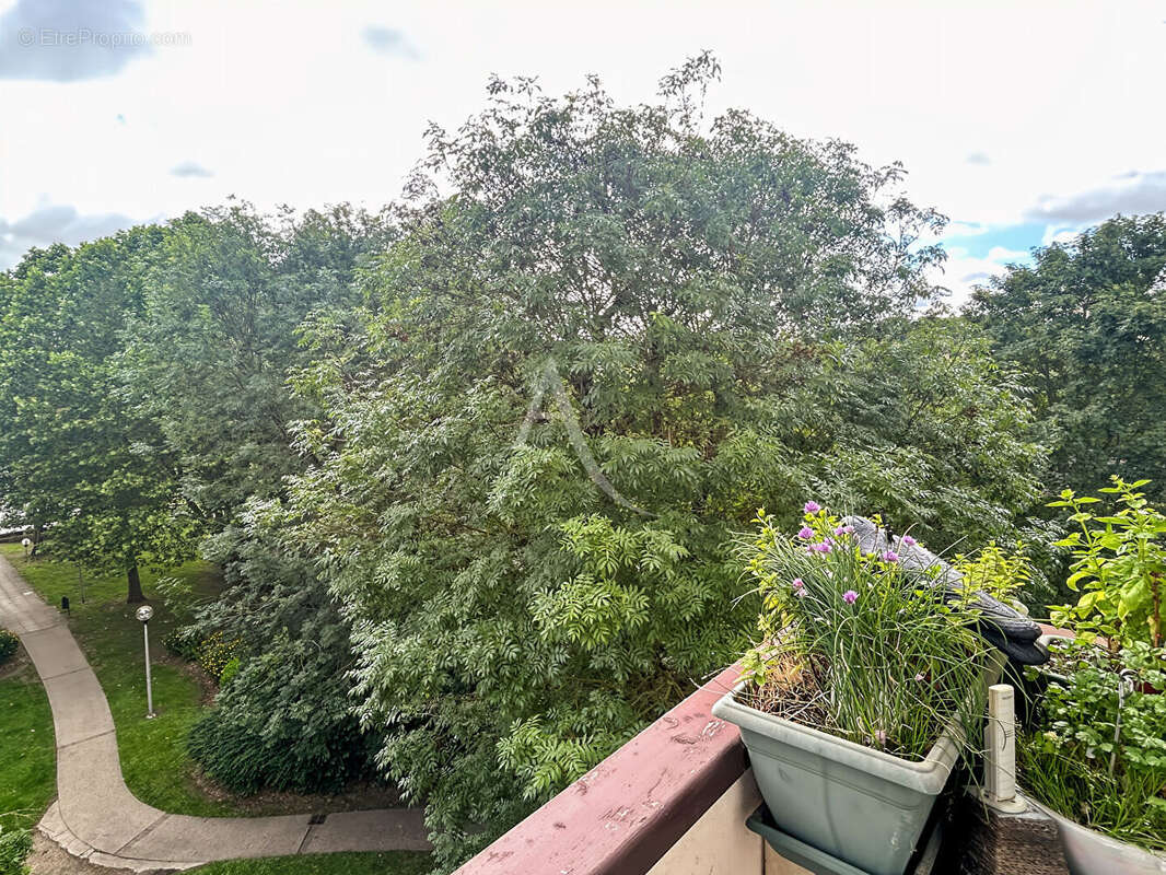 Appartement à SAINT-OUEN-L'AUMONE