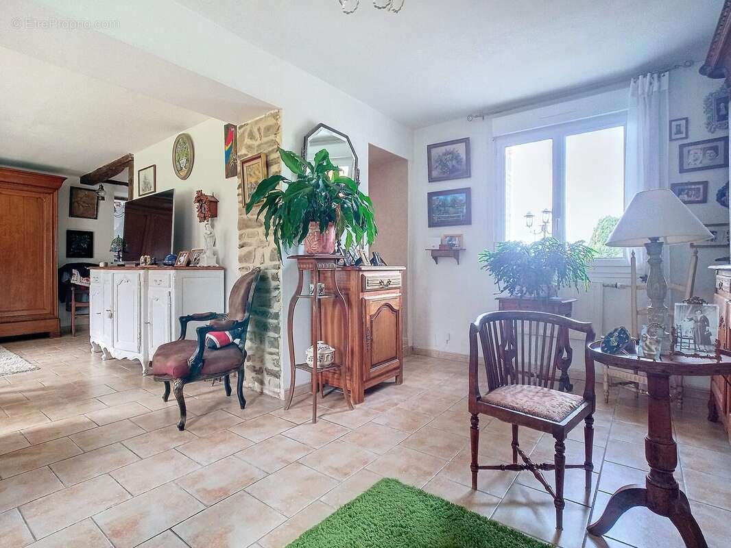 Maison à CAHAGNES