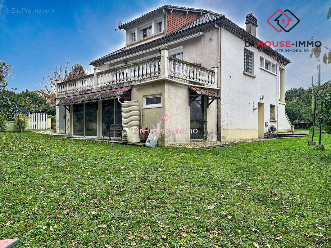 Maison à COULOUNIEIX-CHAMIERS
