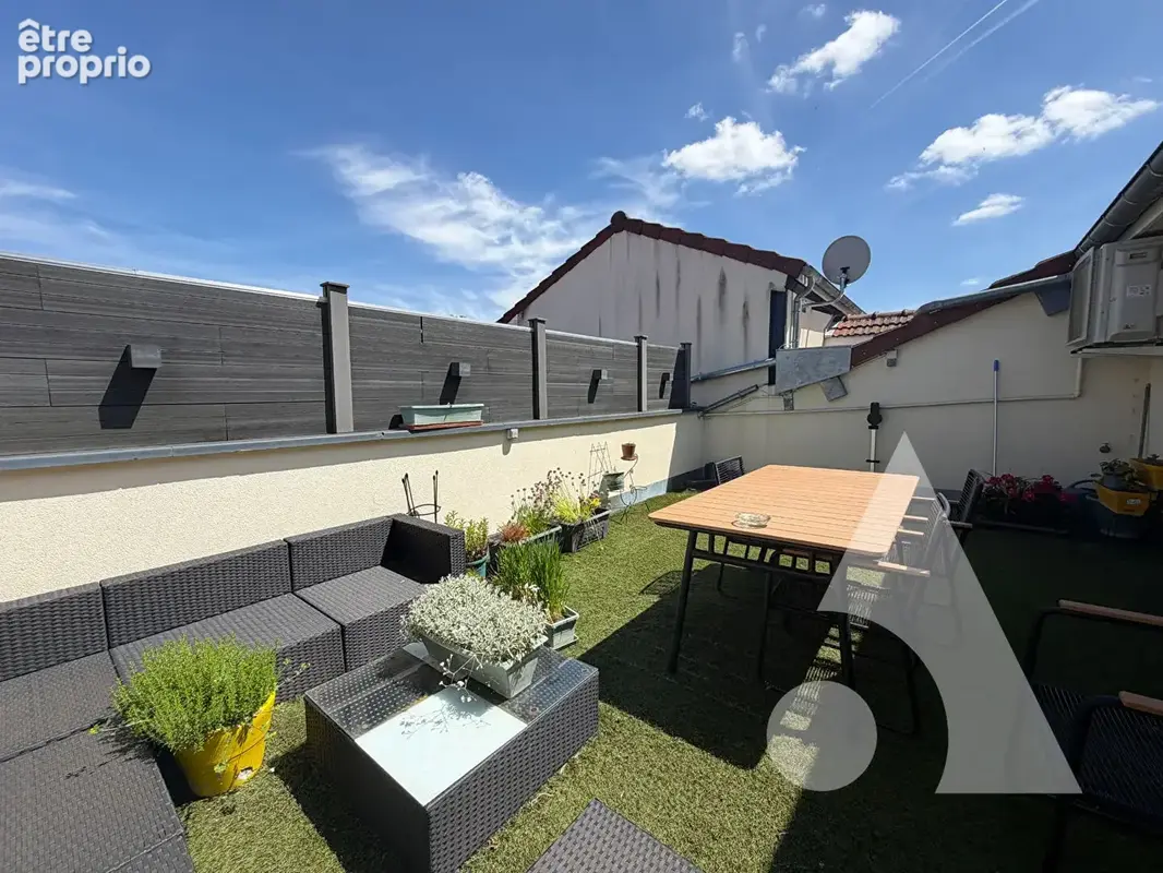 Appartement Troyes 4 pièce(s) 95.22 m2 Terrasse 30m2 2 chambres - photo 2