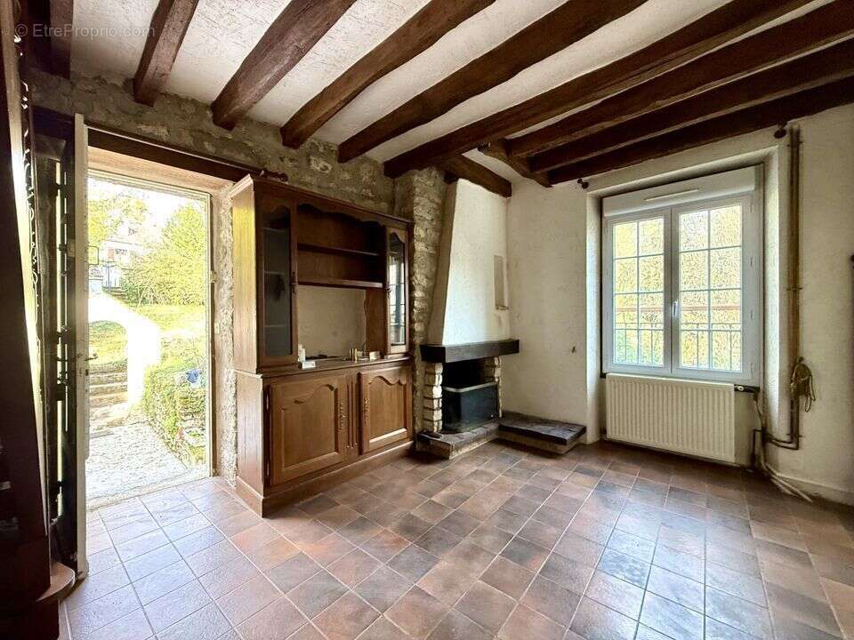 Maison à DONNEMARIE-DONTILLY