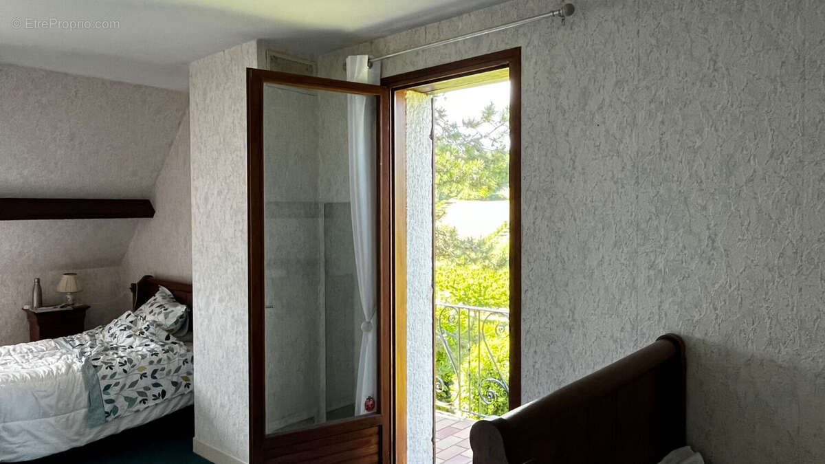 Maison à JUSSY